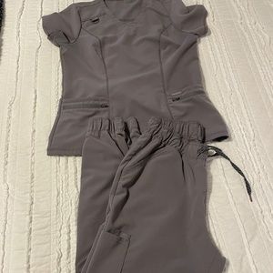 Jaanuu gray scrub set size M